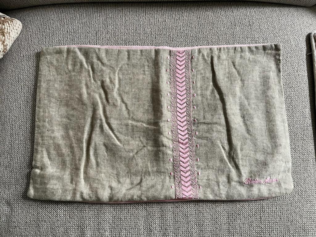 Te koop: linnen kussenhoes Rivièra Maison, roze-zandkleur, Ophalen of Verzenden, Nieuw, Roze, Rechthoekig