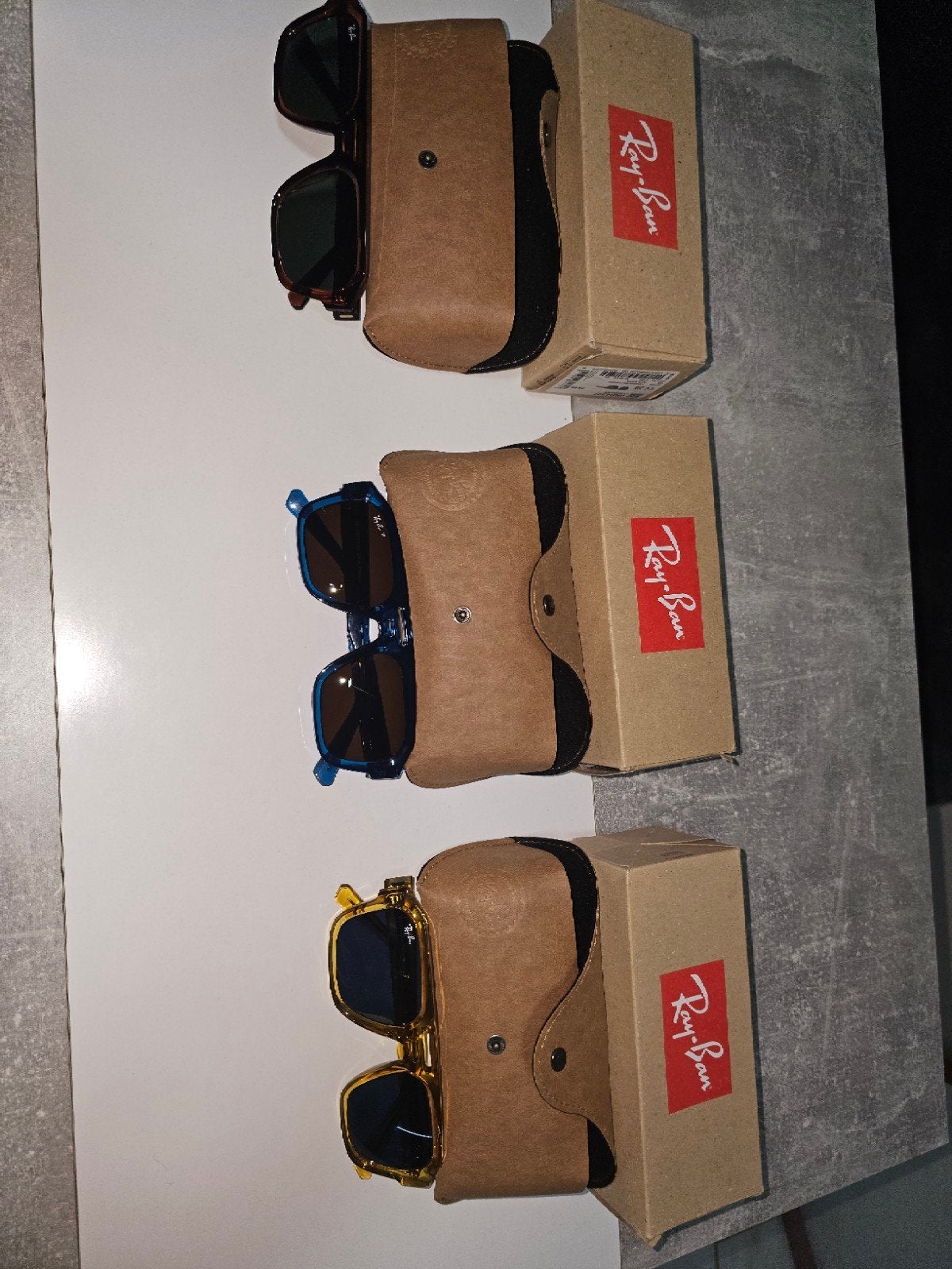 Rayban, Sieraden, Tassen en Uiterlijk, Zonnebrillen en Brillen | Heren, Ophalen, Zo goed als nieuw, Geel, Ray-Ban