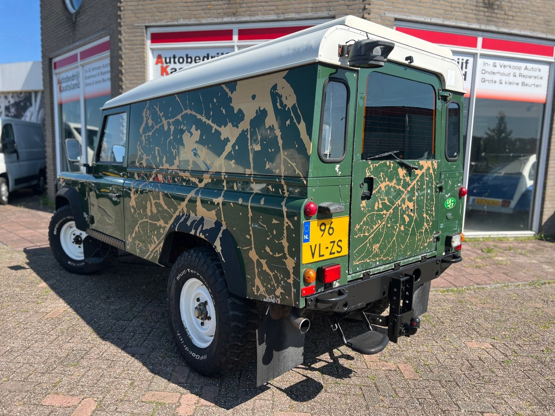 Land Rover Defender 2.5 Td5 110" Hard Top 4x4 - NL Auto! - 2, Auto's, Stof, Zwart, 2495 cc, 122 pk