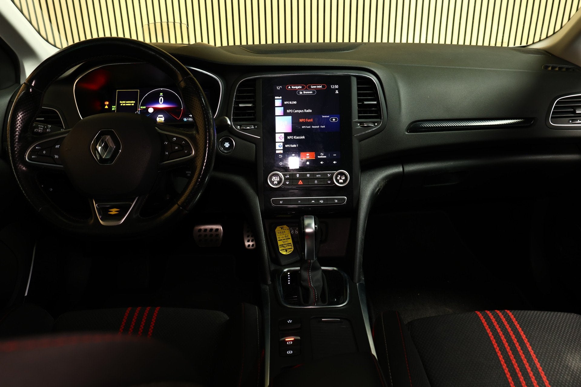 Renault Mégane Estate 1.6 E-Tech Plug-In Hybrid 160 RS Line, 77 km/l, Gebruikt, 1578 kg, Origineel Nederlands