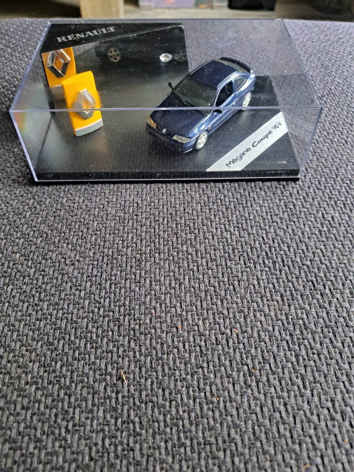 vitesse model renault megane coupe 16v, Hobby en Vrije tijd, Overige merken, Auto, Ophalen of Verzenden, Zo goed als nieuw