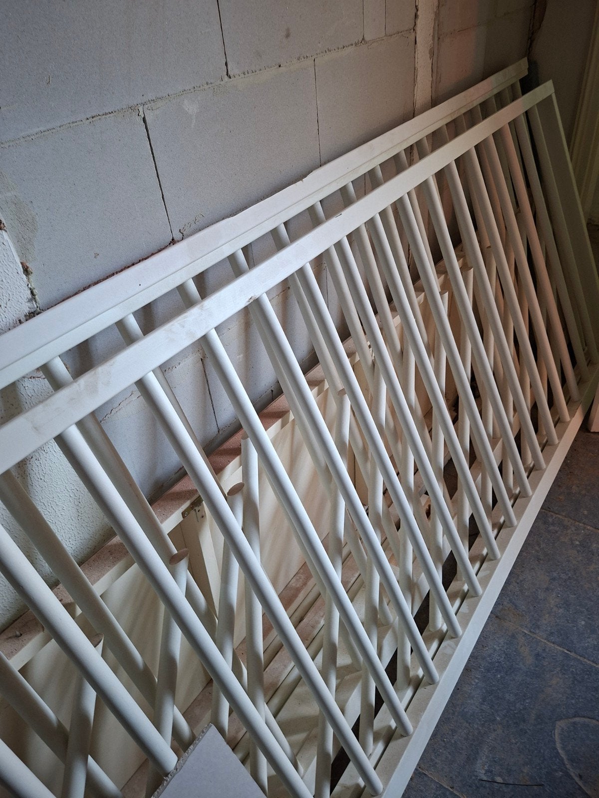 Balustrade wit hout en traphek/ trapleuning, Ophalen, 2 tot 4 meter