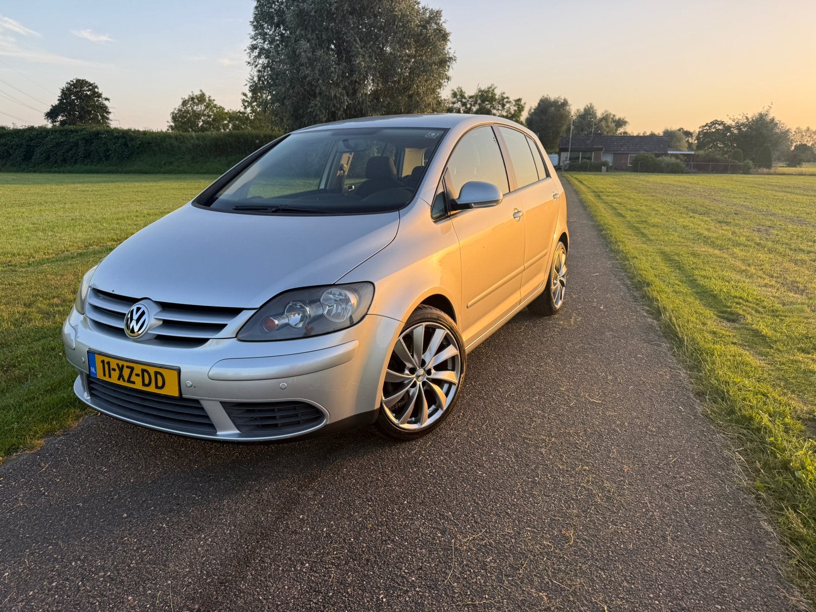 Volkswagen Golf Plus 1.6 FSI 85KW 2007 Grijs automaat nw apk, 4 cilinders, 115 pk, 710 kg, 5 stoelen