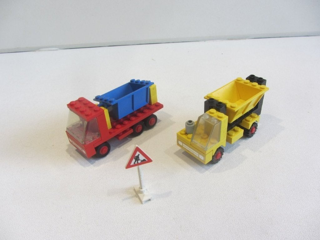 Lego Vintage twee vrachtwagens set 622 en set 535, Kinderen en Baby's, Speelgoed | Duplo en Lego, Ophalen of Verzenden, Gebruikt