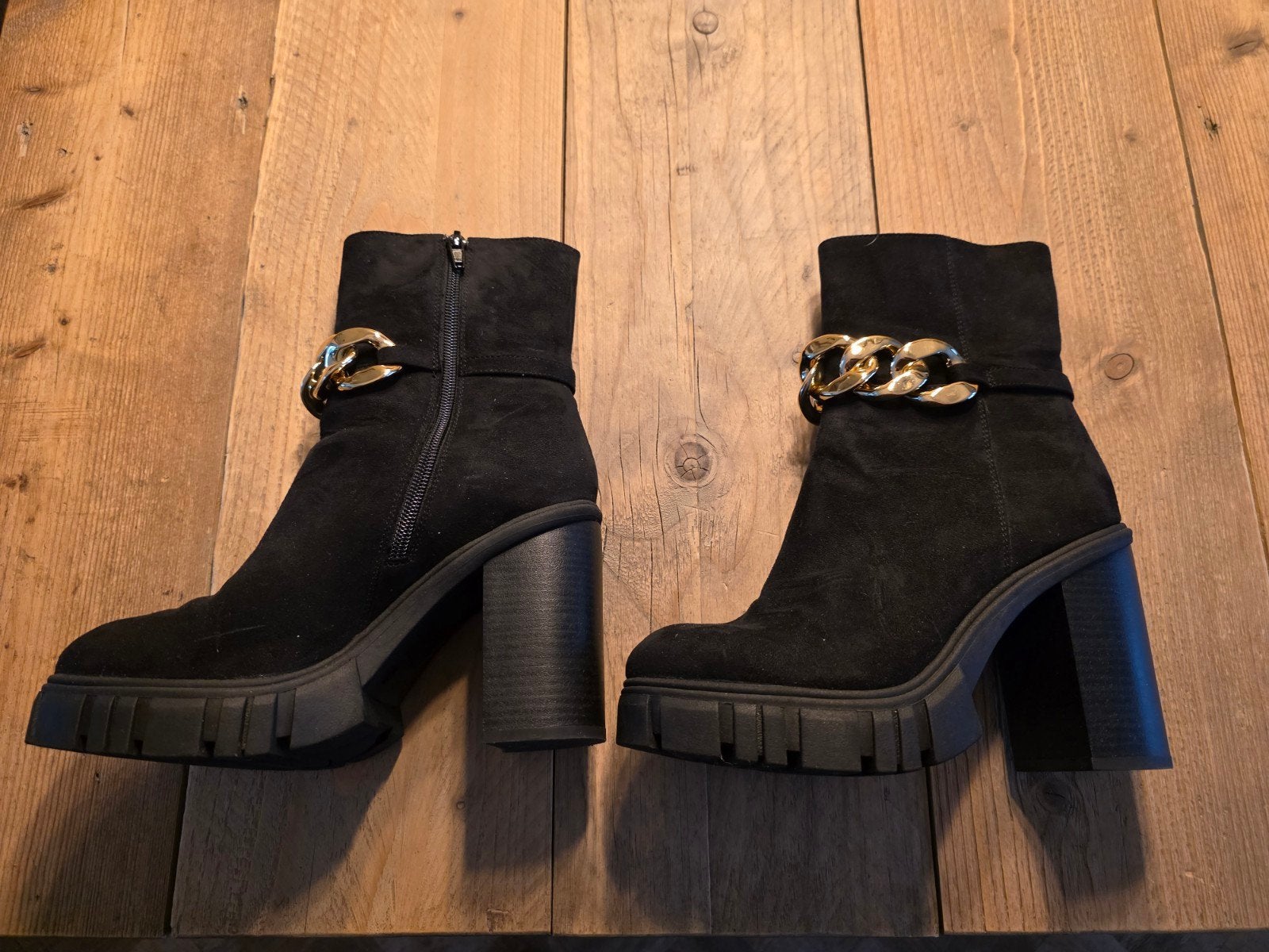 Dames schoenen, Ophalen of Verzenden, Zo goed als nieuw, Zwart, Sneakers of Gympen