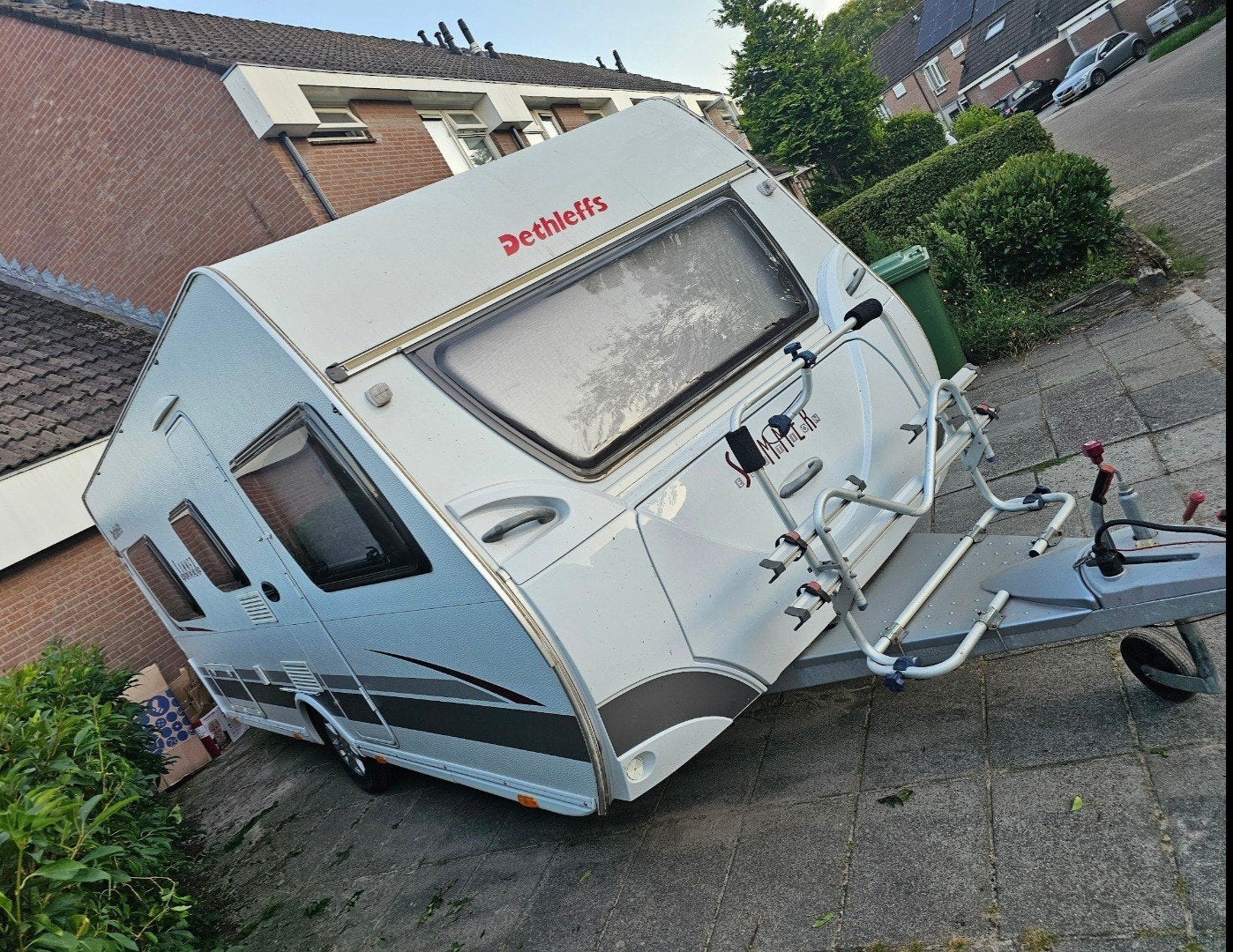 Dethleffs Summer Edition, alle opties + bovagkeuring, Caravans en Kamperen, Caravans, Luifel, Rondzit, Particulier, Dethleffs