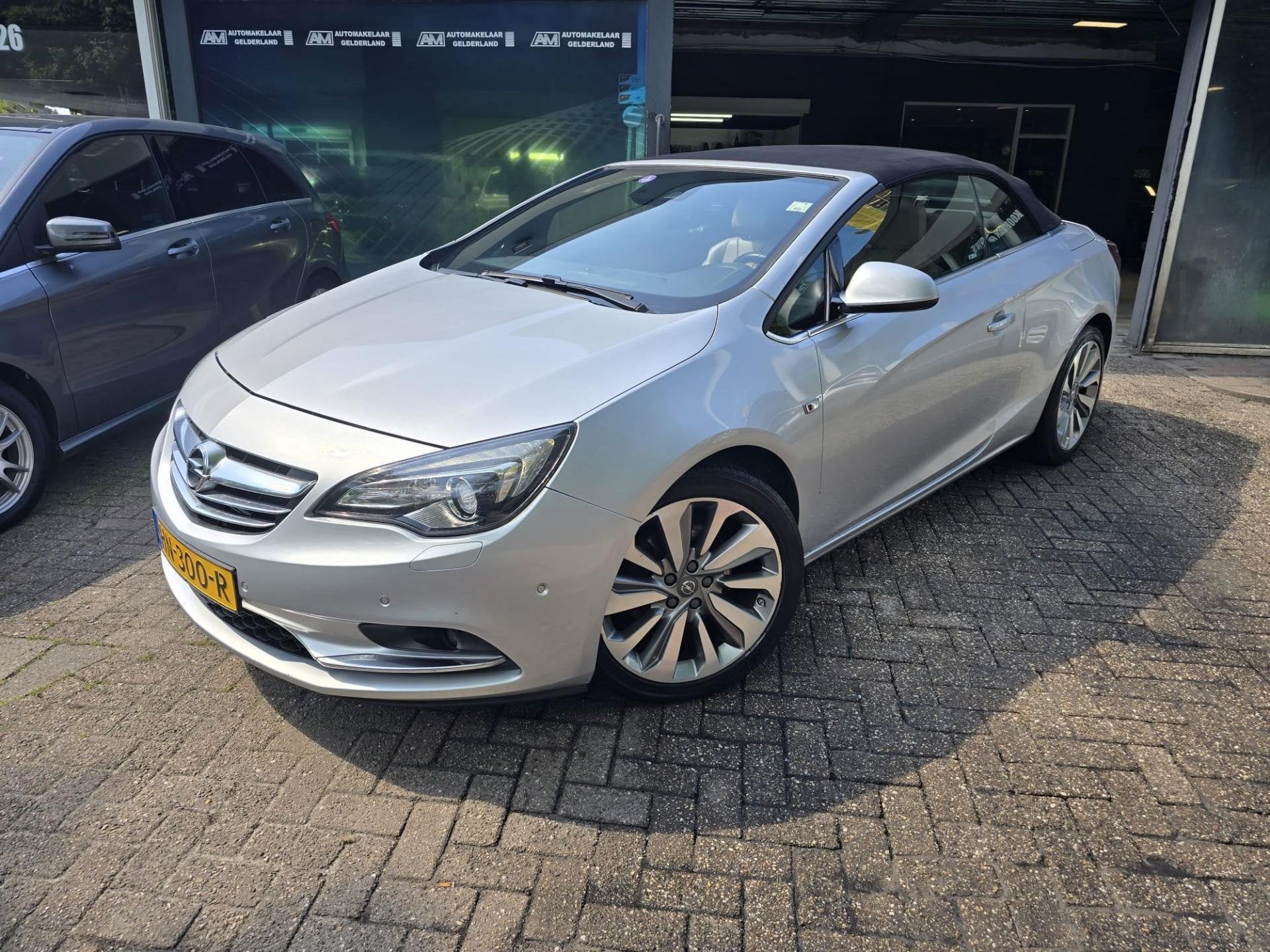 Opel Cascada 1.6 Turbo Cosmo | AUTOMAAT | 1E EIGENAAR | 12MN, Auto's, Gebruikt, Euro 6, 4 cilinders, Cabriolet