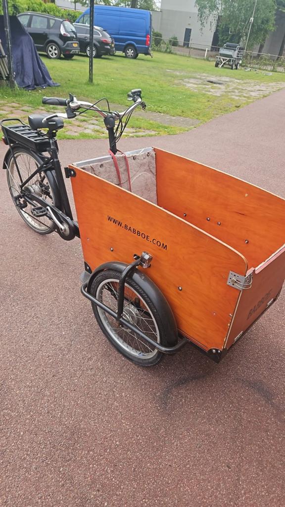 Bakfiets elektrisch, Ophalen of Verzenden, Zo goed als nieuw, 4 kinderen of meer, Elektrisch