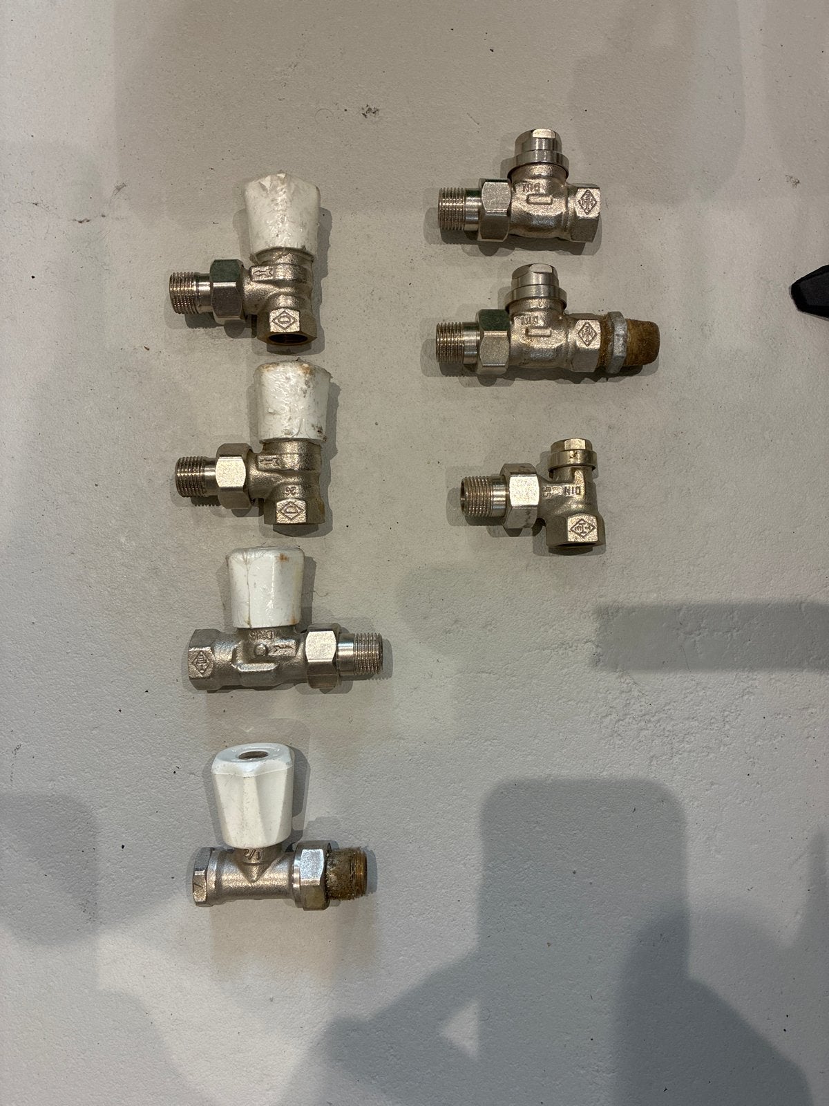radiatorvoetventielen, radiator kranen., Doe-het-zelf en Verbouw, Verwarming en Radiatoren, 30 tot 80 cm, Gebruikt, Radiator, Minder dan 60 cm