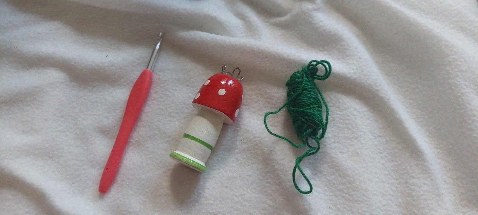 VINTAGE PUNNIK-PADDESTOEL/ klos PUNNIKEN MET NAALD, Antiek en Kunst, Ophalen of Verzenden