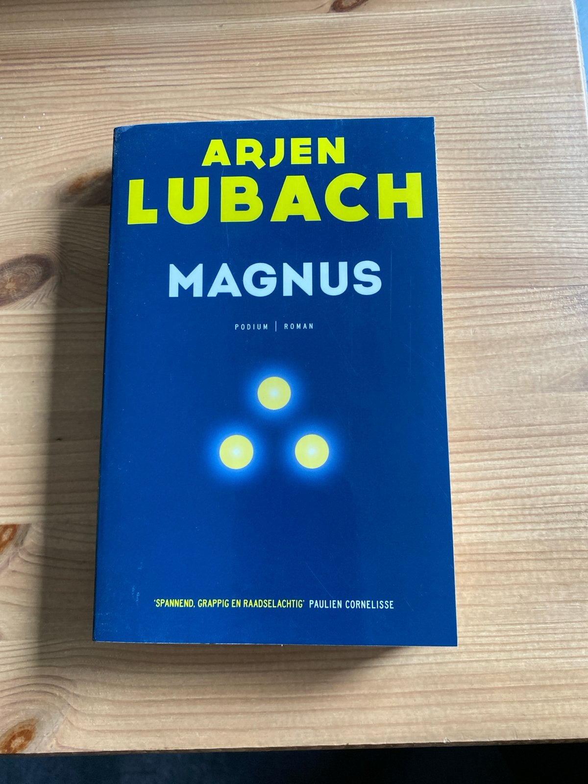 Magnus - Arjen Lubach (Roman), Ophalen of Verzenden, Zo goed als nieuw, Nederland