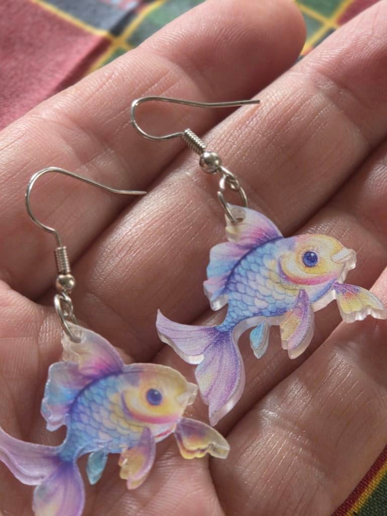 Leuke oorbellen in de vorm van een visje, Ophalen of Verzenden, Nieuw, Hangers