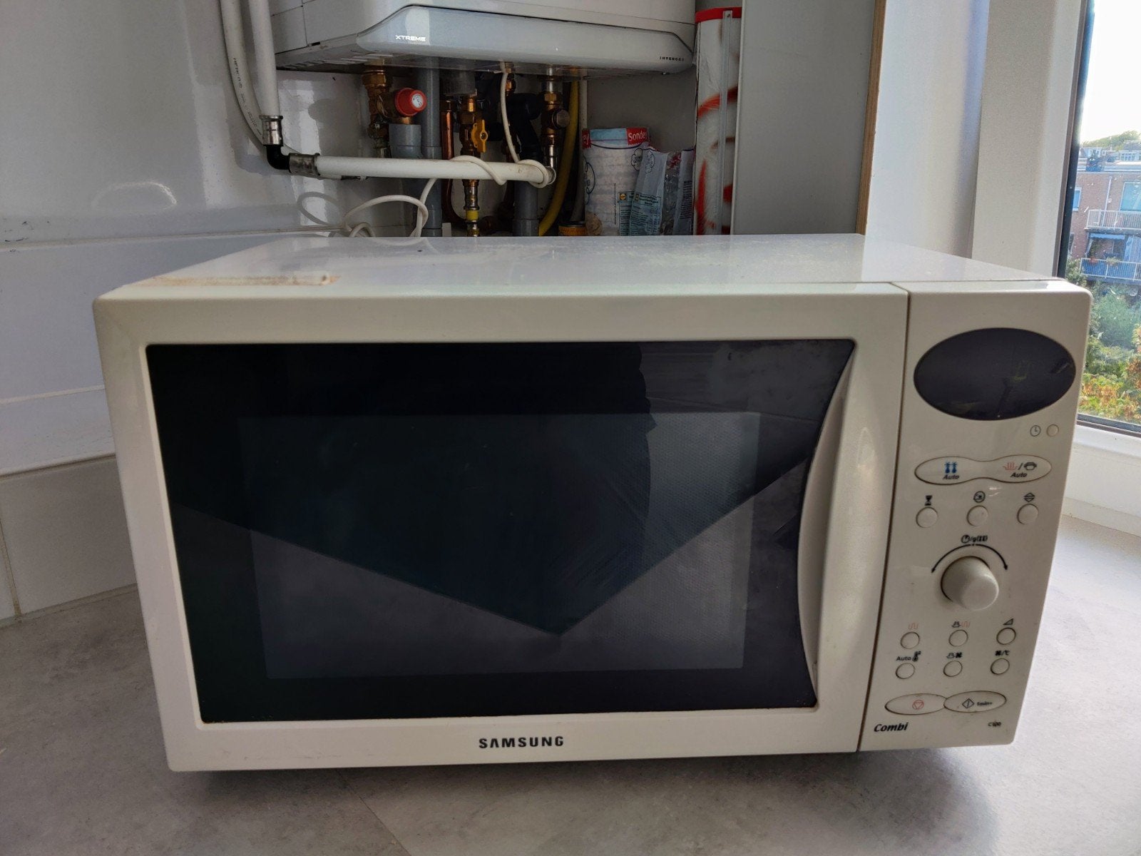 Samsung Combimagnetron C100, Witgoed en Apparatuur, Magnetrons, Combimagnetron, Grill, Ophalen of Verzenden, Zo goed als nieuw