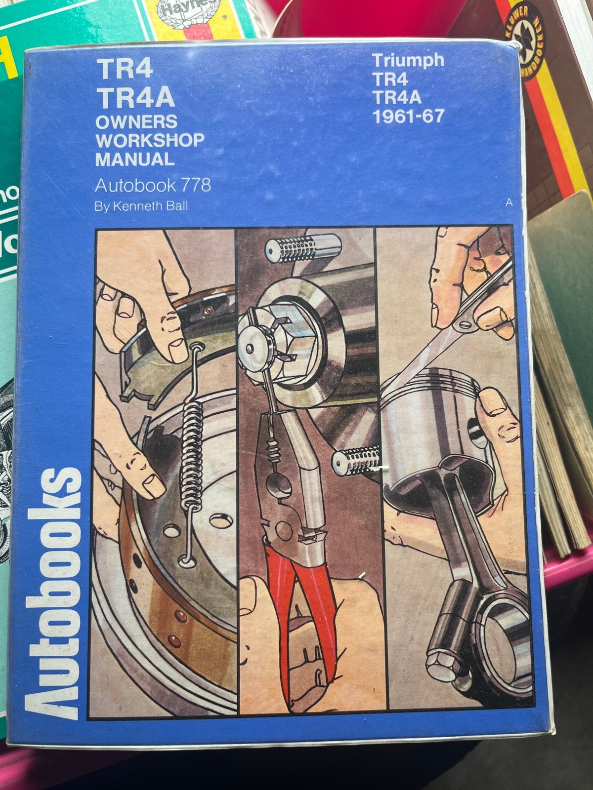 Triumph TR4 TR4A Owners Workshop Manual (1961-67), Ophalen of Verzenden, Gelezen, Overige merken
