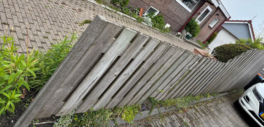 Schutting 18m geïmpregneerd hout, boog, aflopend incl. palen, Tuin en Terras, Ophalen, 6 meter of meer, Hout, 1 tot 2 meter