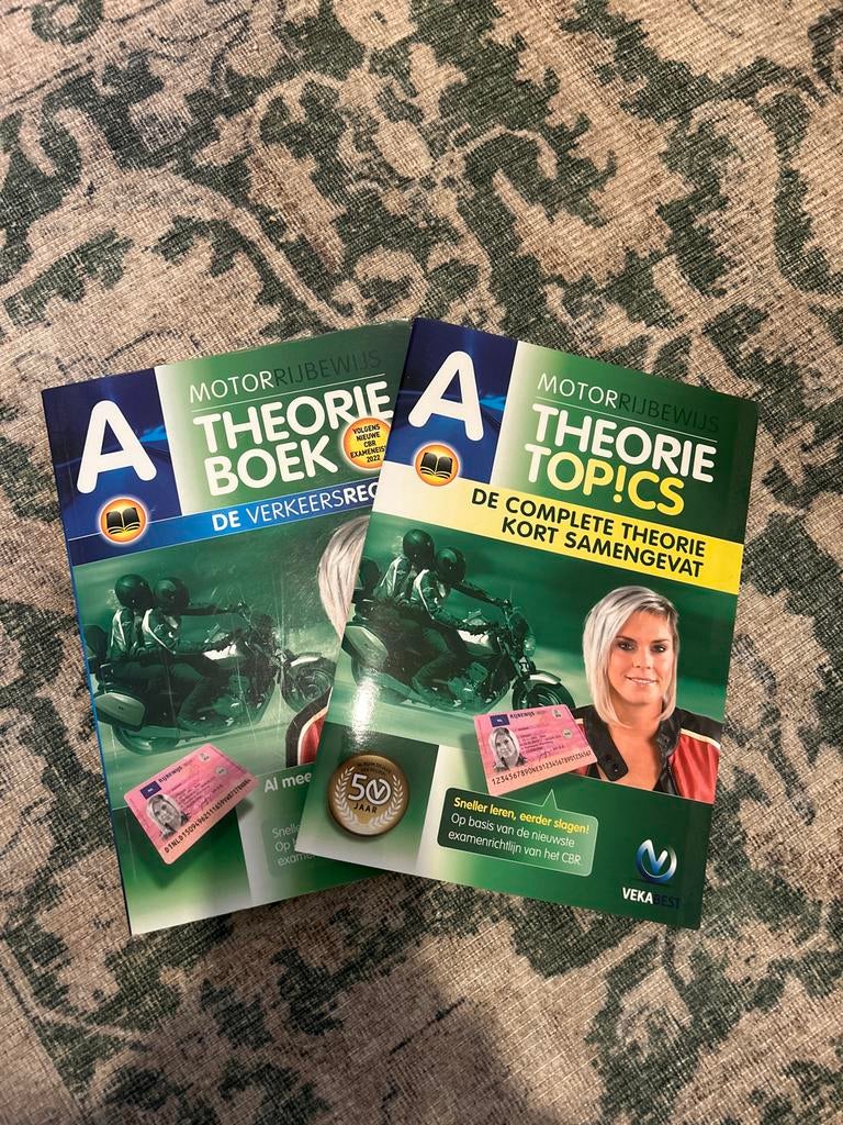 Motorrijbewijs Theorieboek & Theorie Top!cs (VEKABEST), Boeken, Ophalen of Verzenden, Zo goed als nieuw, Overige niveaus