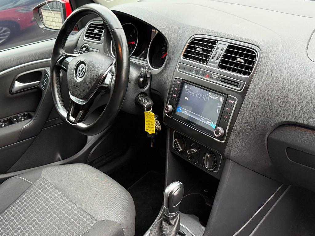 Volkswagen Polo 1.2 TSI Comfortline Connected Series Automaa, Auto's, Volkswagen, Stof, Euro 6, 4 cilinders, 1039 kg