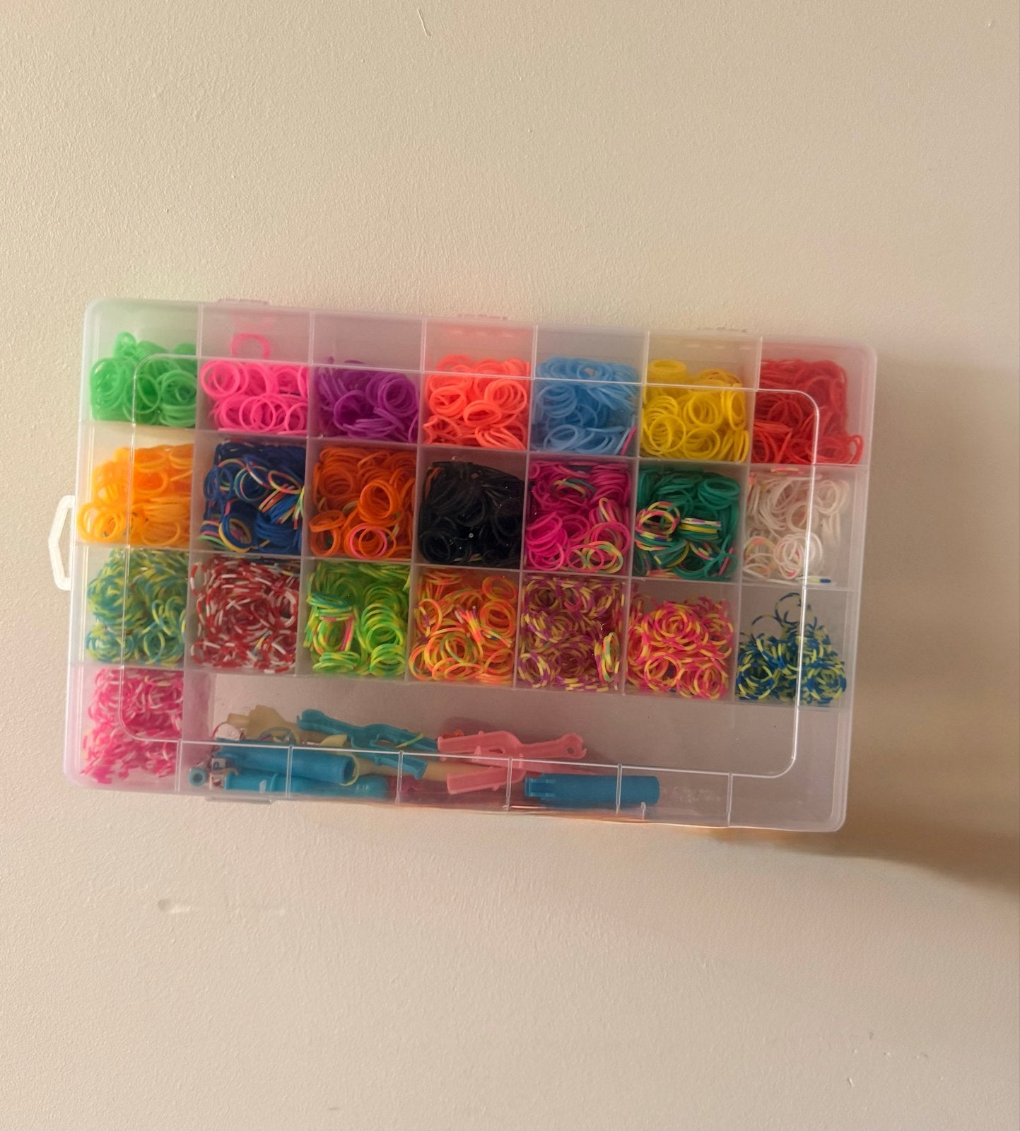 Grote set Loom elastiekjes met accessoires, Gebruikt, Meerkleurig, Ophalen of Verzenden, Kunststof