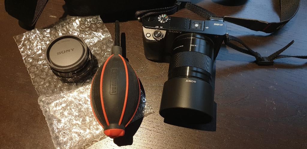 Sony Alpha 6000 met kitlens en 50mm Sony lens en tas, Gebruikt, Spiegelreflex, Ophalen of Verzenden, Sony