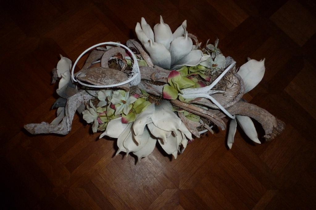 NIEUW mooi kunst bloemstuk foom 55 x 30 28 cm in stenen pot, Huis en Inrichting, Woonaccessoires | Kunstplanten en Kunstbloemen
