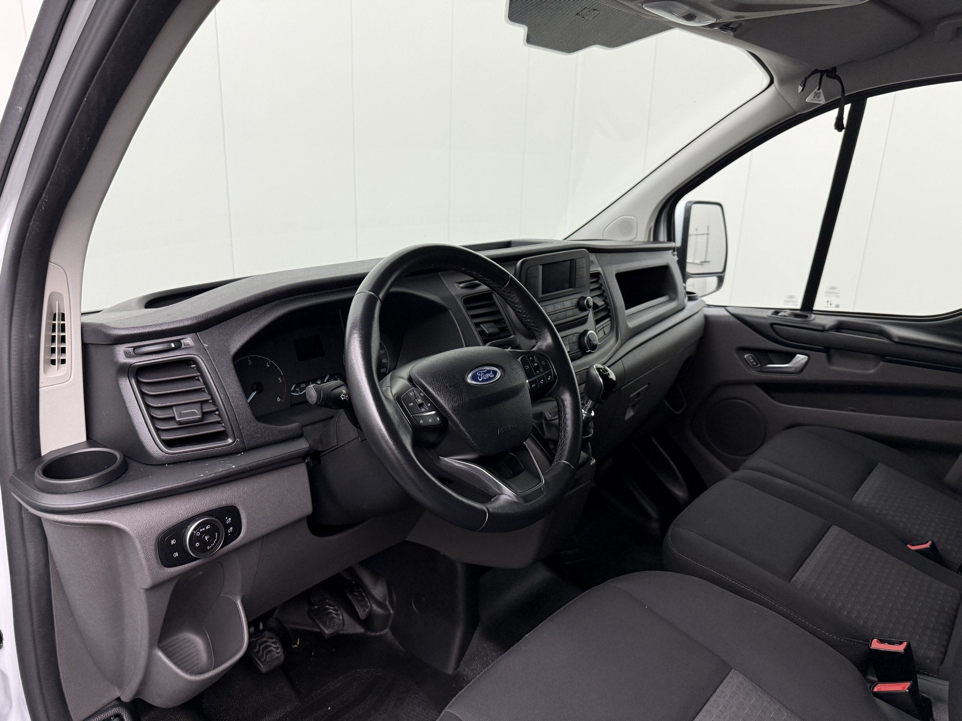 Foto 3 van Ford Transit Custom 2.0TDCi 130PK Lang Raptor Sport | Airco