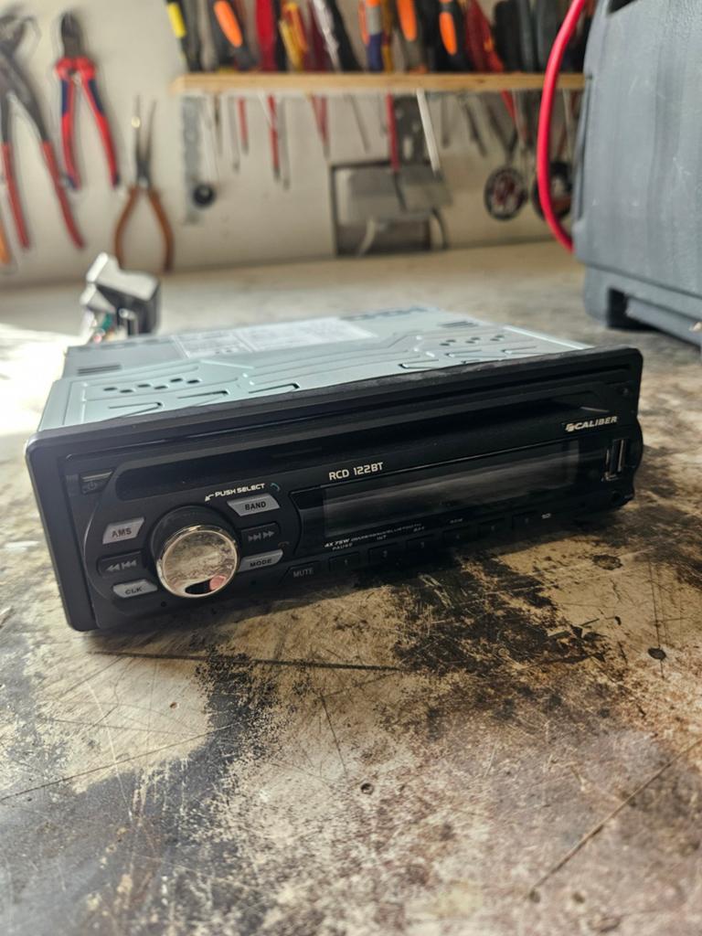 Caliber RCD 1228BT Autoradio met Bluetooth en USB, Auto diversen, Autoradio's, Ophalen of Verzenden