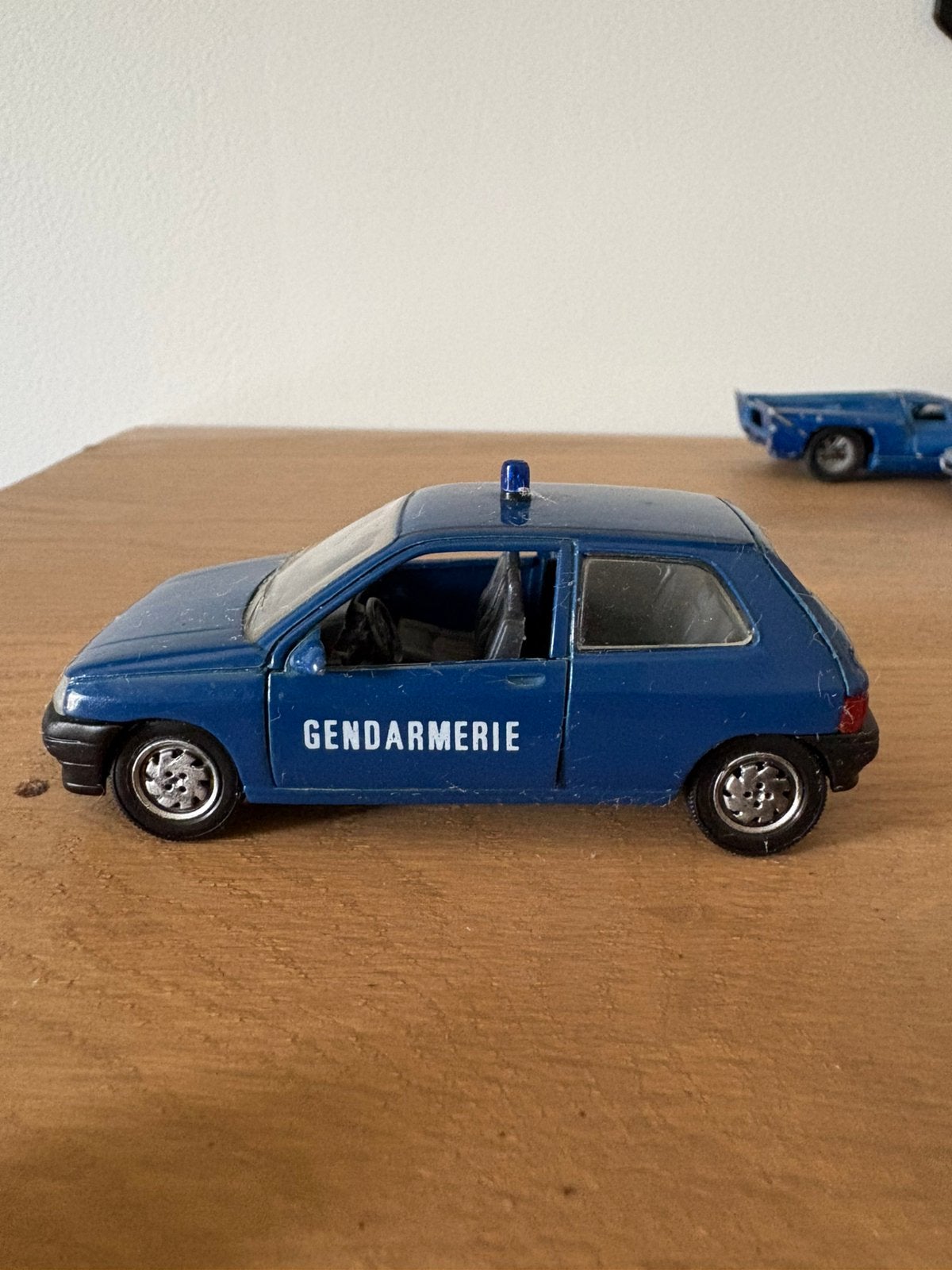 Solido Renault Clio GENDARMERIE, Ophalen of Verzenden, Gebruikt, Auto, Solido