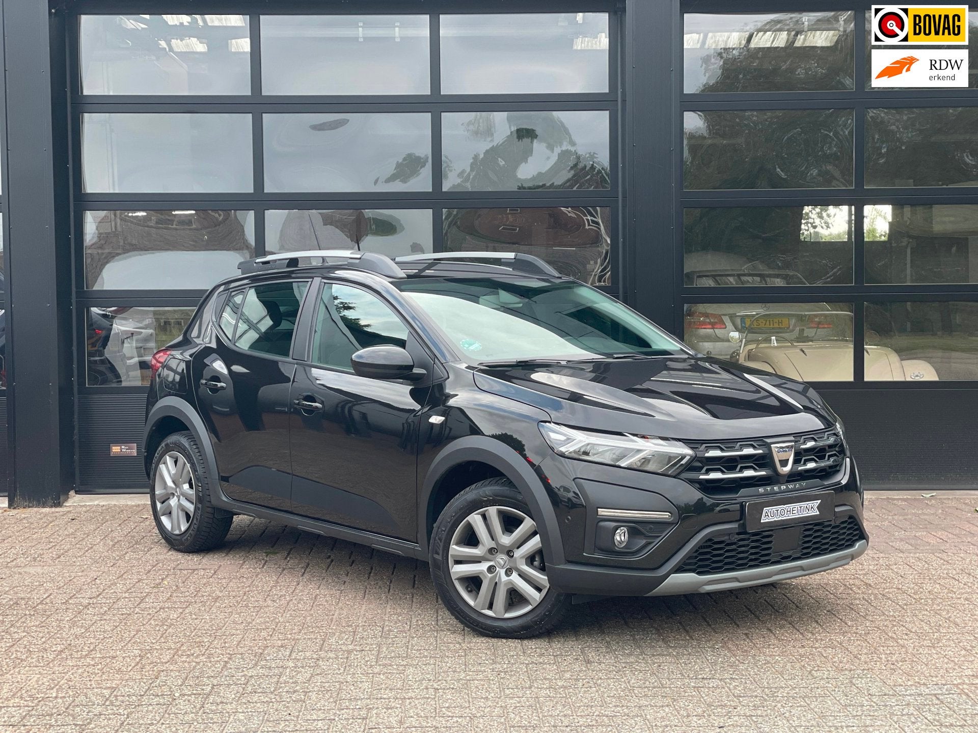 Dacia Sandero 1.0 TCe 90 Expression, Stof, Gebruikt, 1073 kg, Zwart