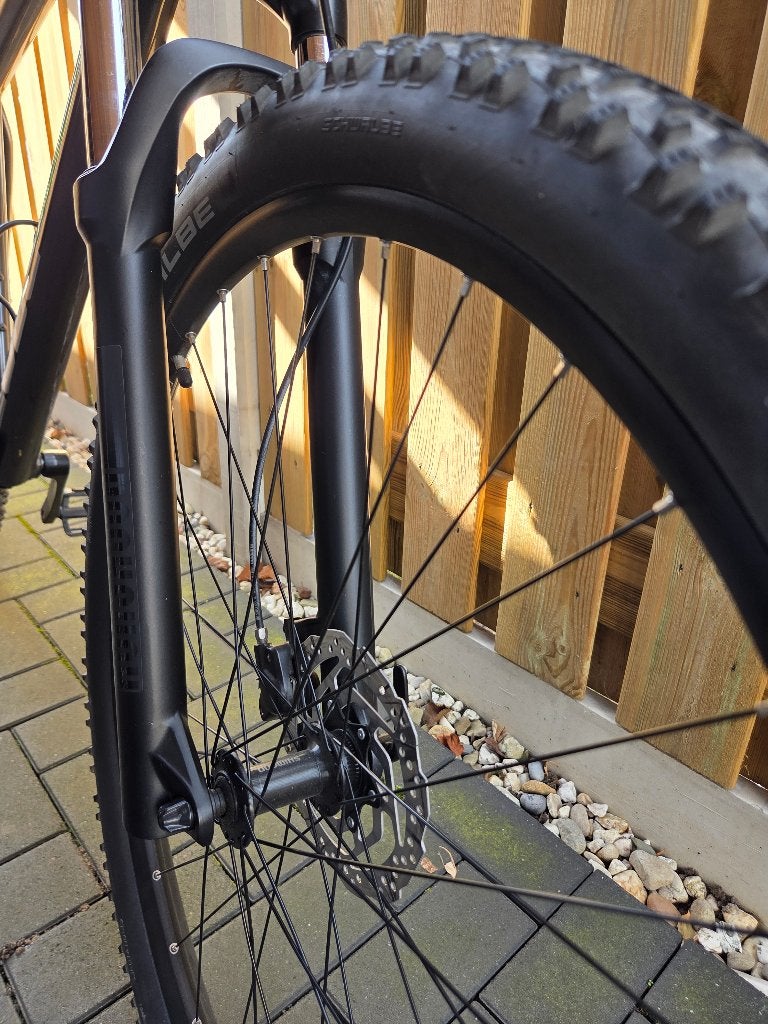Foto 6 van Cube Aim Race mountainbike - Zo goed als nieuw