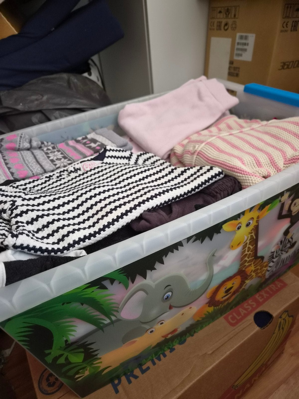 Groot kledingpakket meisjeskleding maat 80, ca 80 stuks, Kinderen en Baby's, Ophalen of Verzenden, Meisje