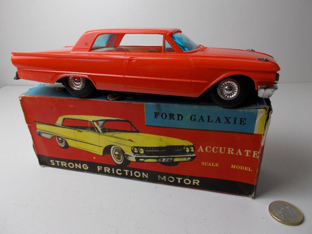 Jr. 60 Clifford Series Plastic Hong-Kong FORD GALAXIE +DOOS!