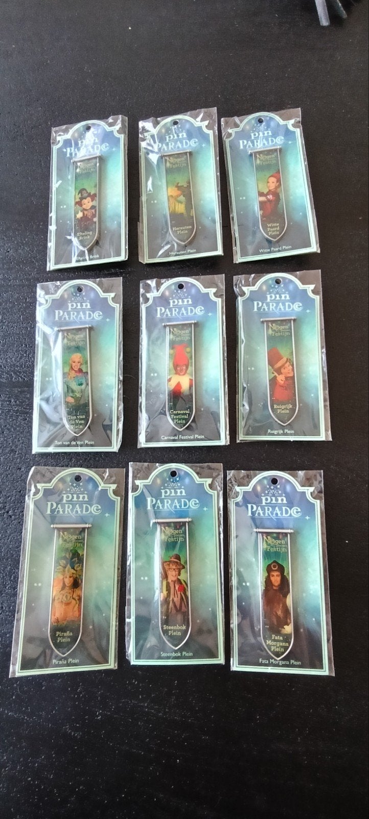 Efteling Pin Parade Spelden - Negen Pleinen Festijn, Verzamelen, Ophalen of Verzenden, Nieuw, Button of Speldje