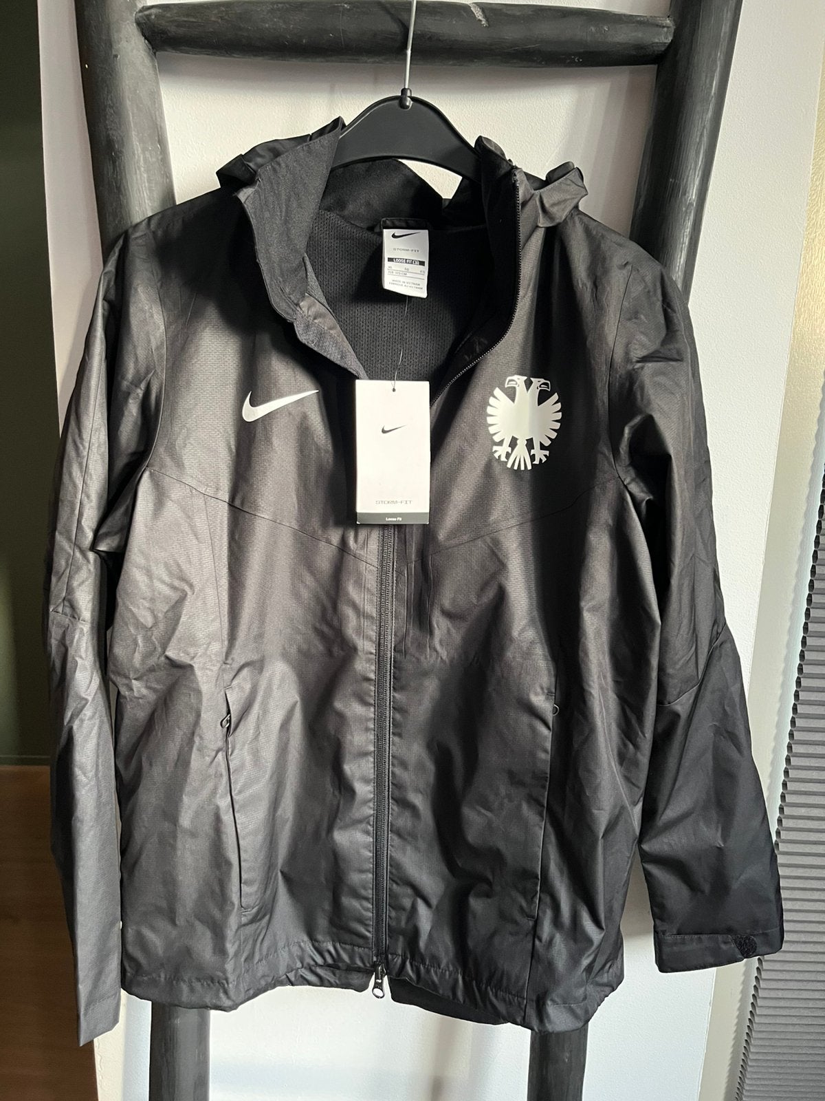 Nike Storm-FIT Windbreaker Regenjas XL jeugd 158-170, Verzenden, Nieuw, Jongen of Meisje, Jas