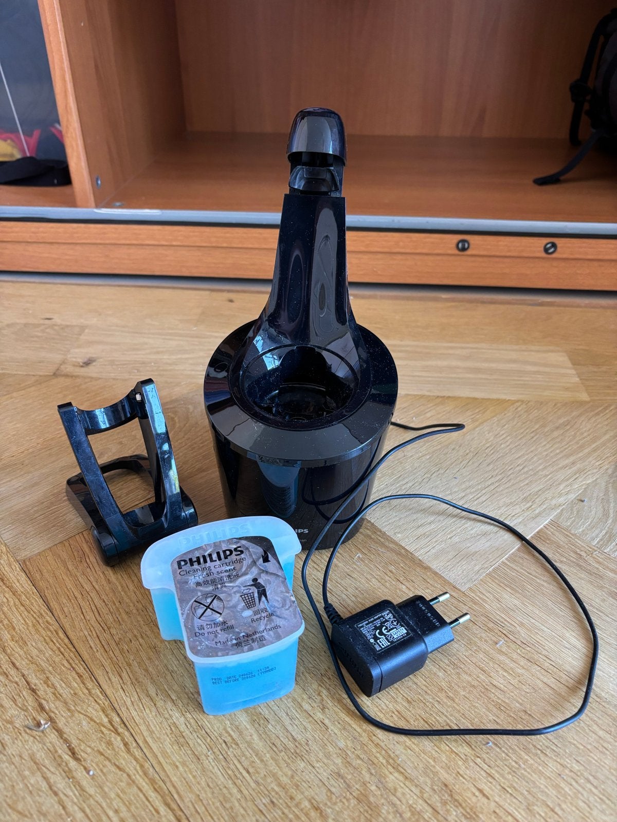 Philips reinigingsstation met cartridge (S9000 series), Ophalen of Verzenden, Gebruikt, Scheren en Epileren