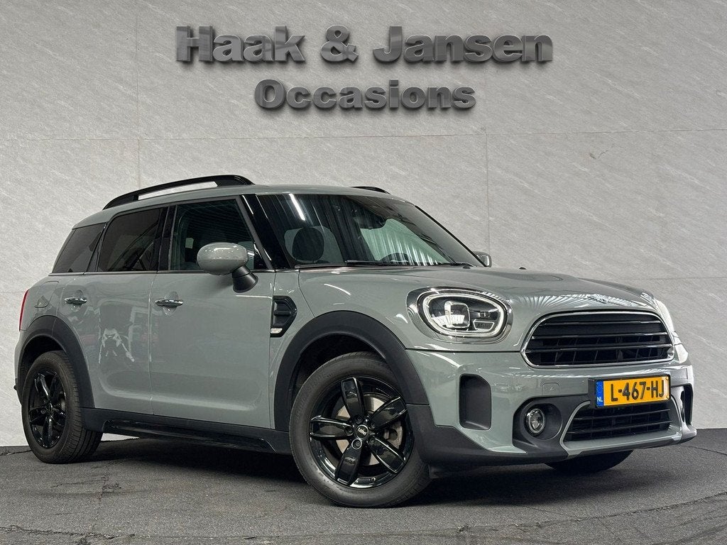 Mini Mini Countryman 1.5 One Business Edition Automaat Carpl, Auto's, Mini, 745 kg, Gebruikt, Euro 6, Countryman