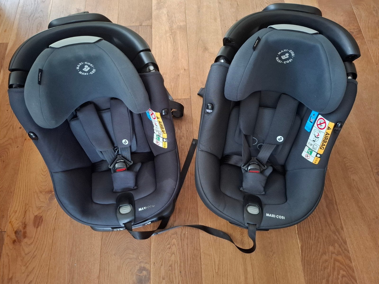 Maxi-Cosi autostoeltjes (2 stuks) 360 draaibaar, Ophalen, Gebruikt, 9 t/m 18 kg, Isofix