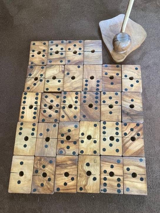 Oud domino spel 28 houten stenen, Ophalen