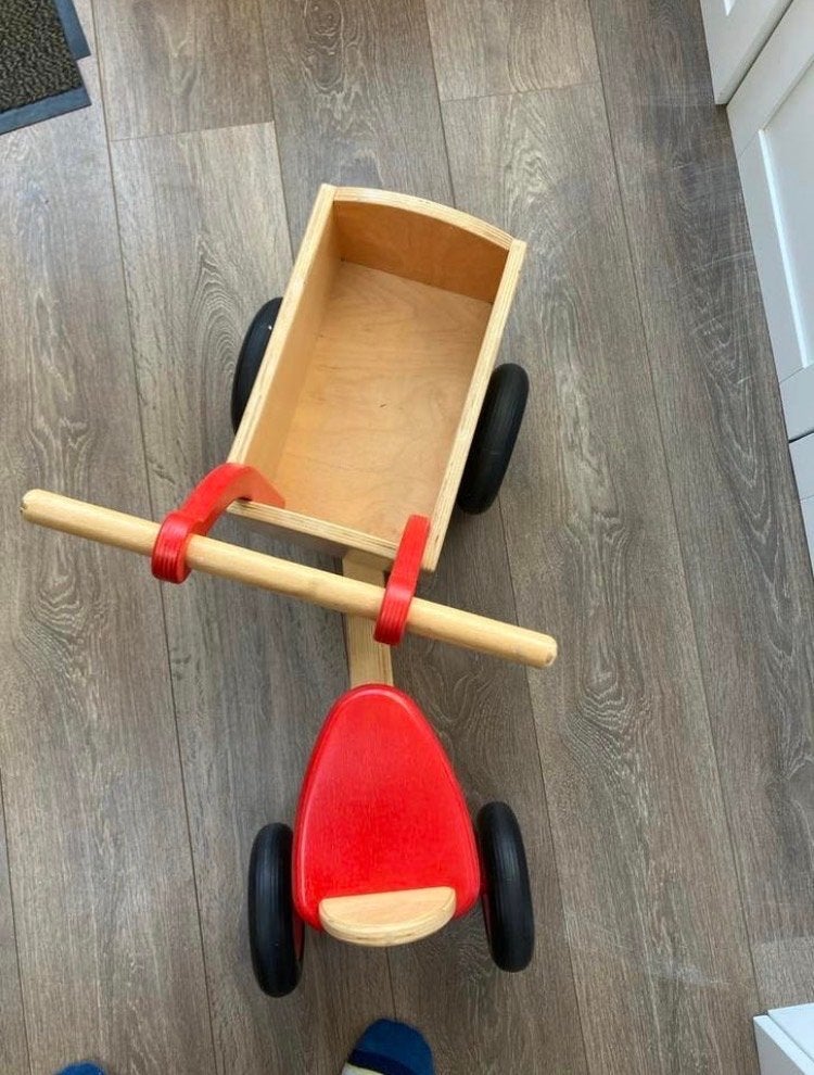 Houten loopfiets met kar - 2-in-1 speelgoed, Ophalen, Zo goed als nieuw, Rij- of Hobbelspeelgoed
