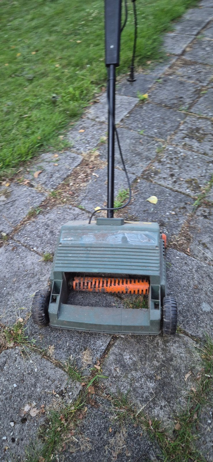 Black & Decker verticuteermachine - Werkt nog prima!, Ophalen of Verzenden, Gebruikt, Elektrisch, Black & Decker