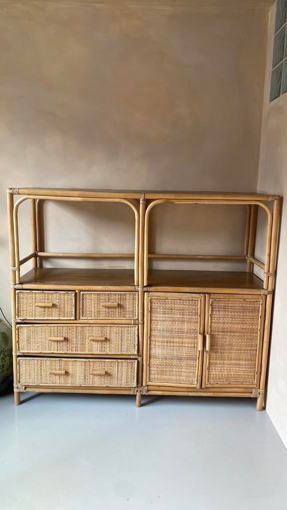 Vintage webbing rotan kast kleding dressoir wandkast boeken, Ophalen, Zo goed als nieuw, 25 tot 50 cm, Minder dan 150 cm