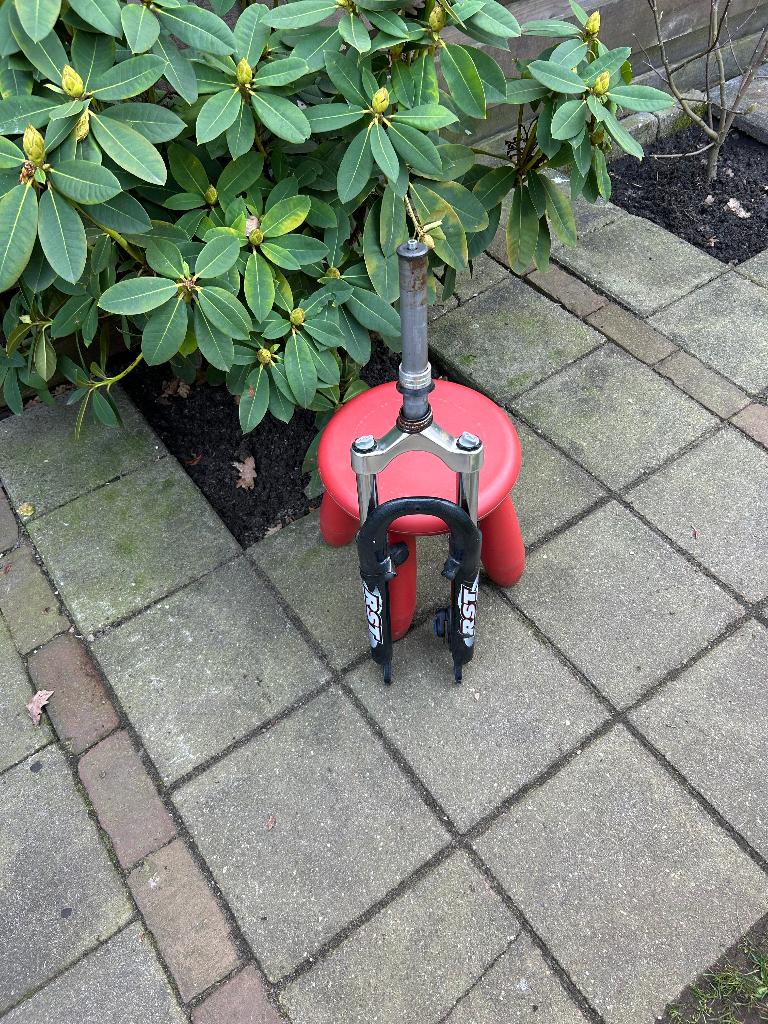 te koop:mountainbike voorvork RST Gila TL 26 inch, Ophalen of Verzenden, Gebruikt, Overige merken