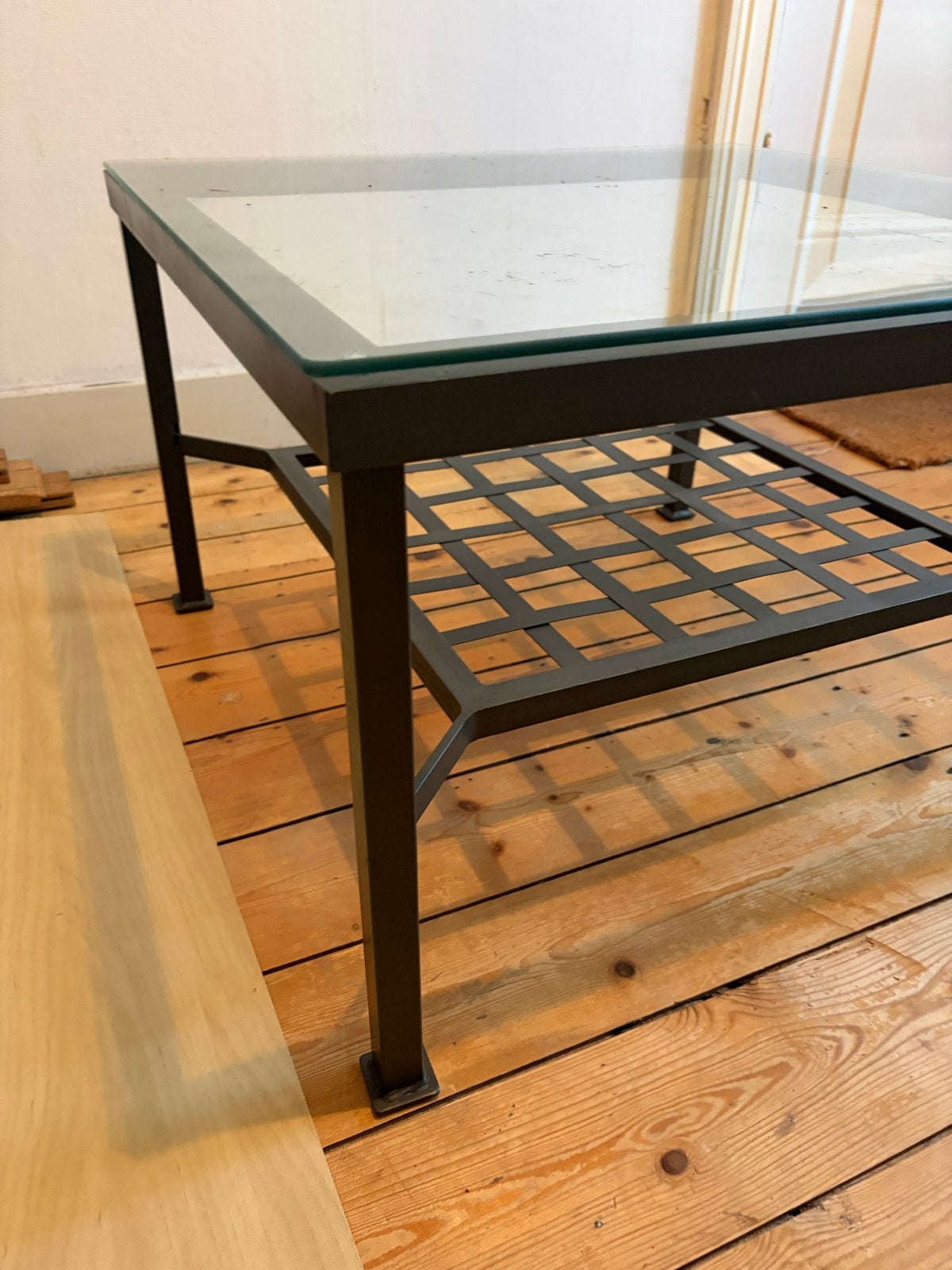 2x Ikea Vittsjö salontafel, metaal met glazen blad, Huis en Inrichting, Tafels | Salontafels, Ophalen, O, 50 tot 100 cm, O