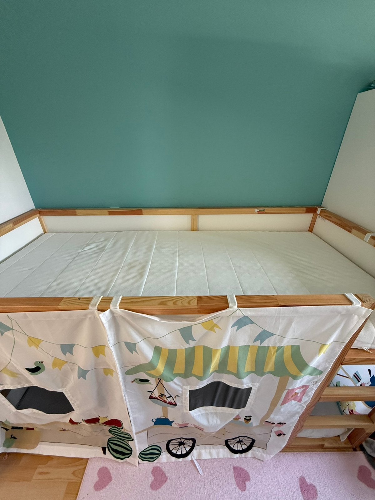 Ikea Children bed, Huis en Inrichting, Ophalen, Zo goed als nieuw, Tweepersoons, Hoogslaper