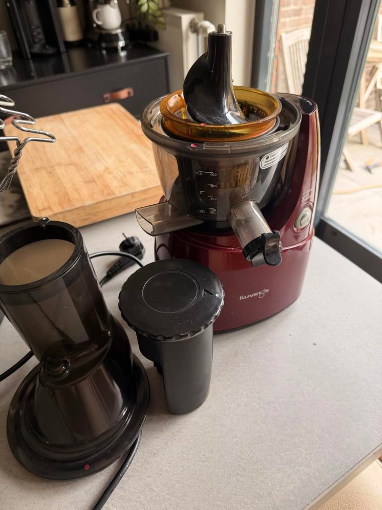 Kuvings NS-621 CES Slowjuicer - Zo goed als nieuw, Witgoed en Apparatuur, Ophalen of Verzenden, Gebruikt, Elektrisch, Slowjuicer