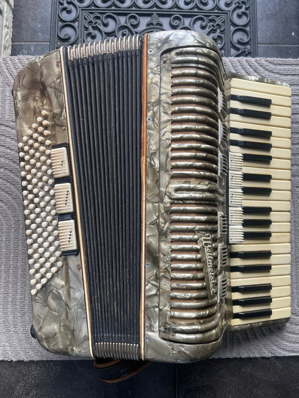 Accordeon weltmeister, Ophalen, Gebruikt, Met riemen, 32-bas