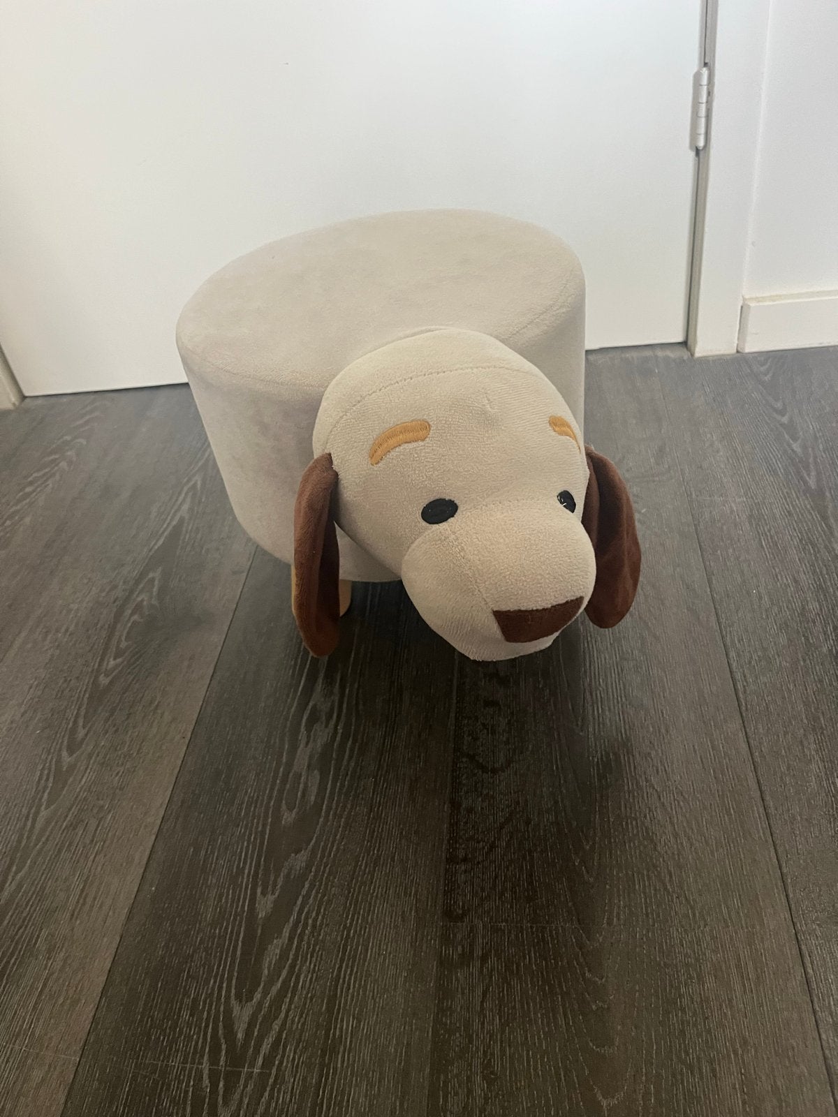Leuke honden poef / voetenbankje, Ophalen, Zo goed als nieuw, Beige, Textiel