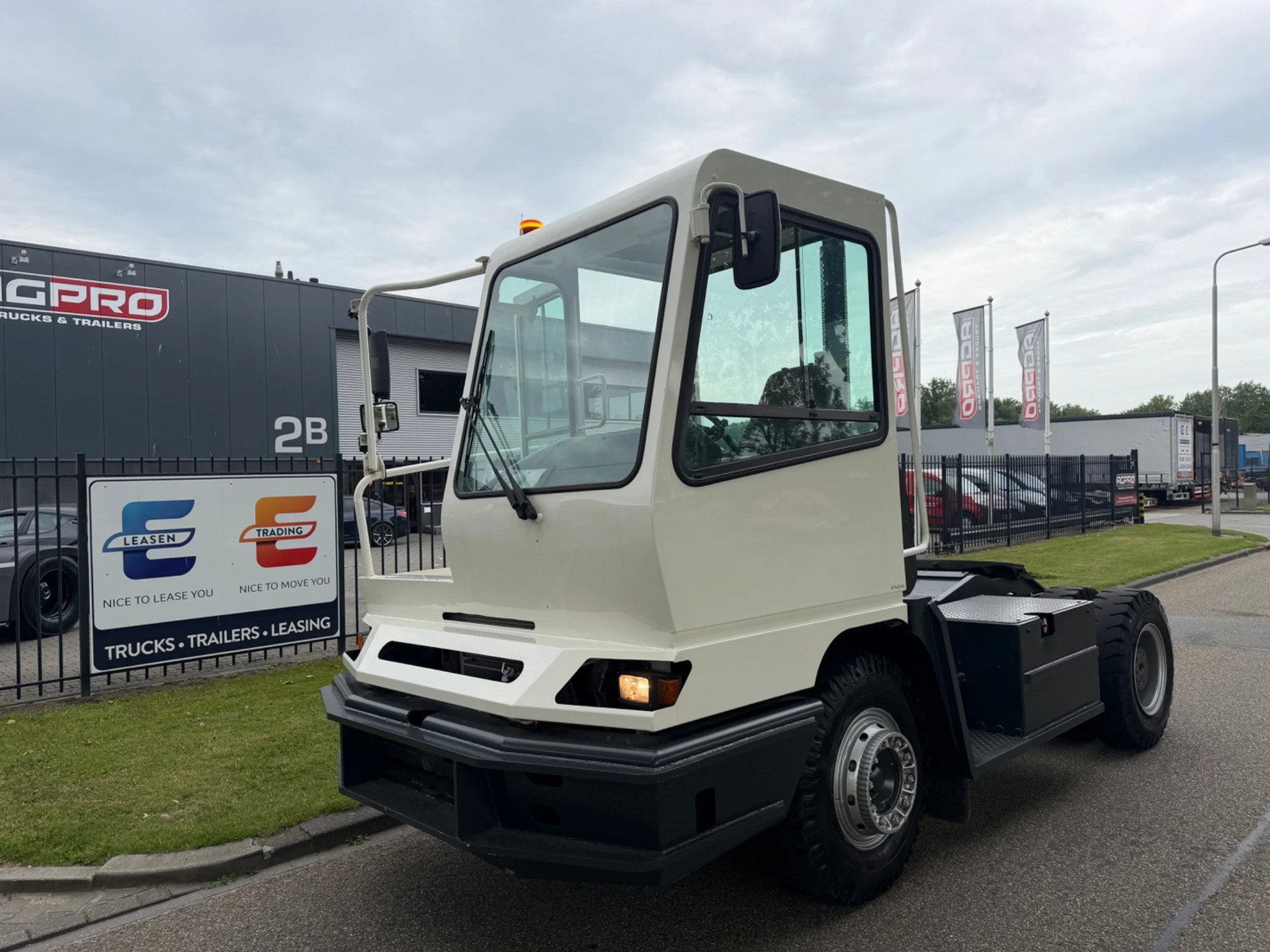 Terberg YT 222 14790 hrs - ENGINE AND OUTSIDE 100% - WITH RE, Diesel, Overige typen, Terberg