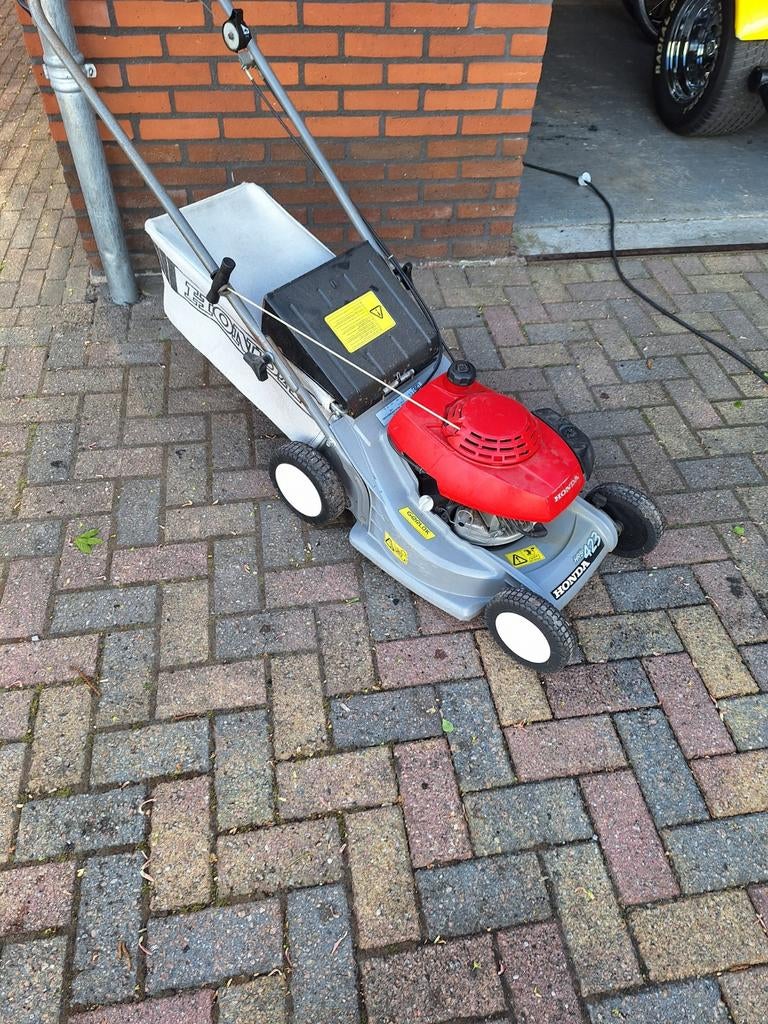 Honda Grasmaaier met werk, Tuin en Terras, Grasmaaiers, Cirkelmaaier, Honda, Gebruikt, Ophalen of Verzenden