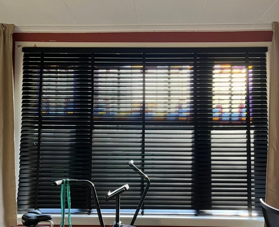 Zwarte houten jaloezie (265x175 cm), Huis en Inrichting, Ophalen, Jaloezie, Gebruikt, Zwart