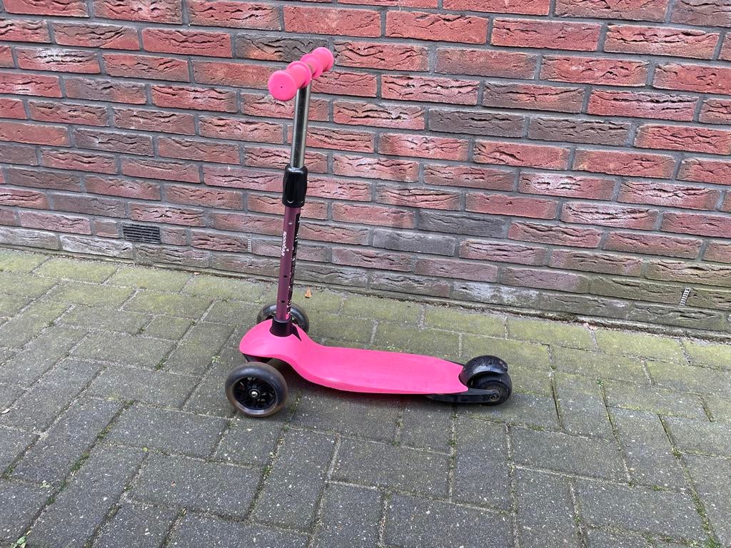 Happystep van Lifegoods roze, Fietsen en Brommers, Steps, Ophalen, Gebruikt, Gewone step